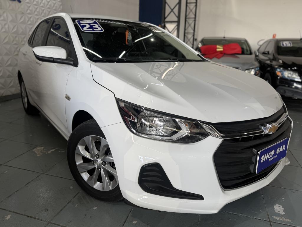CHEVROLET Onix Hatch - Foto