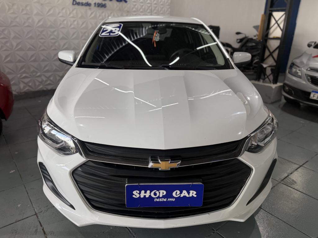 CHEVROLET Onix Hatch - Foto