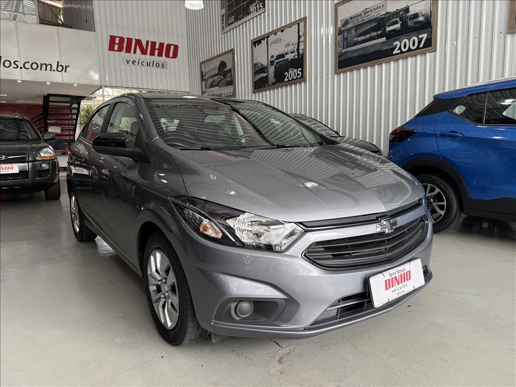 CHEVROLET Onix Hatch - Foto