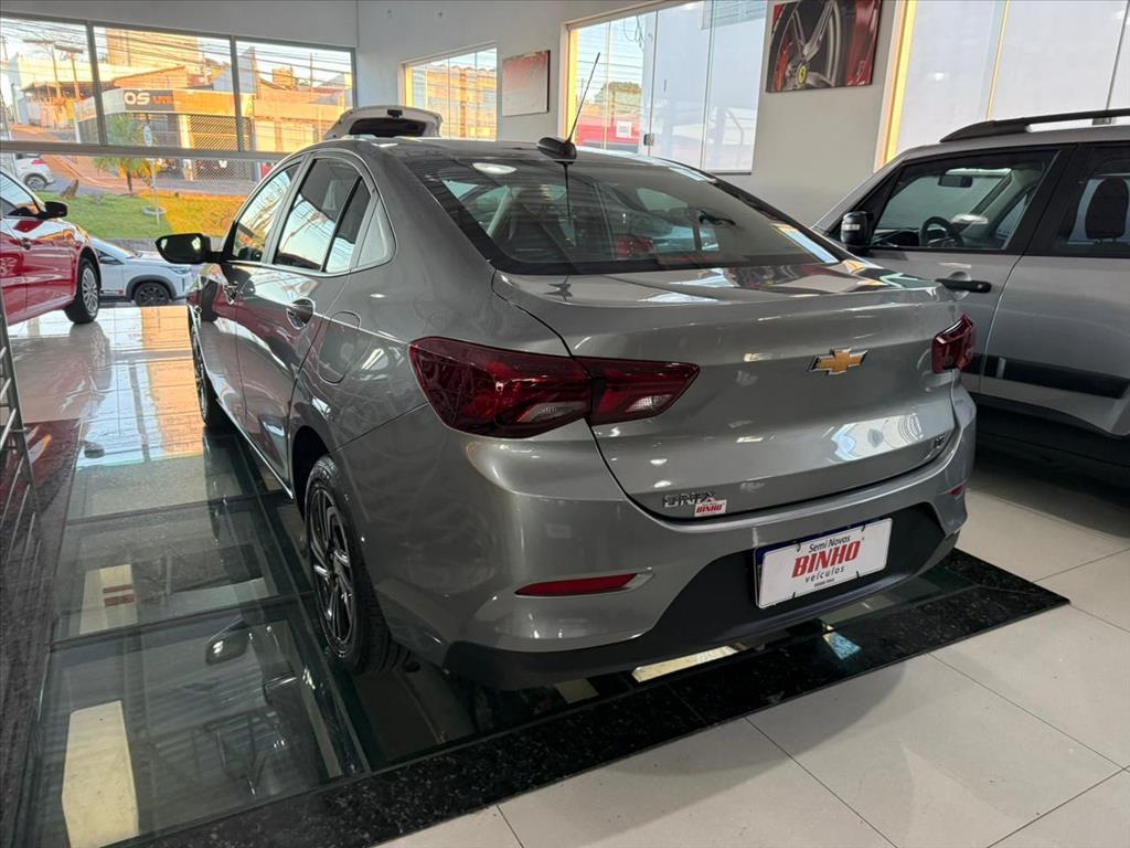 CHEVROLET Onix Hatch - Foto