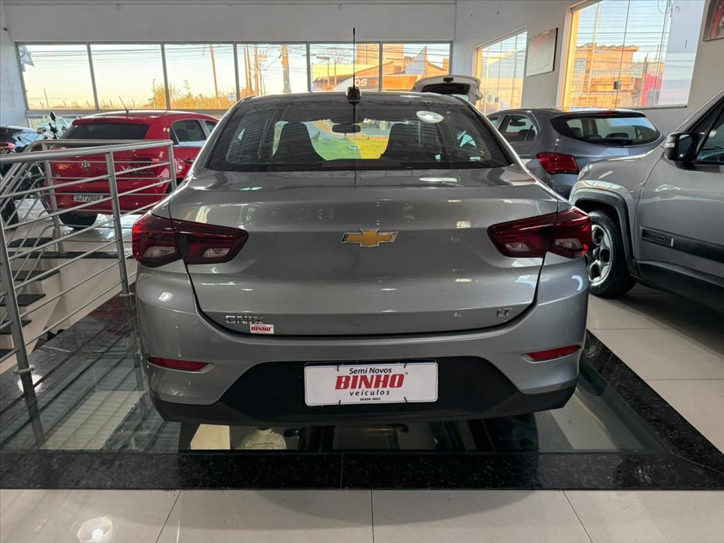CHEVROLET Onix Hatch - Foto