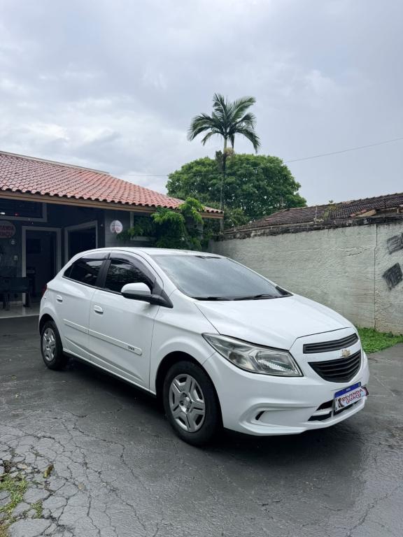 CHEVROLET Onix Hatch
