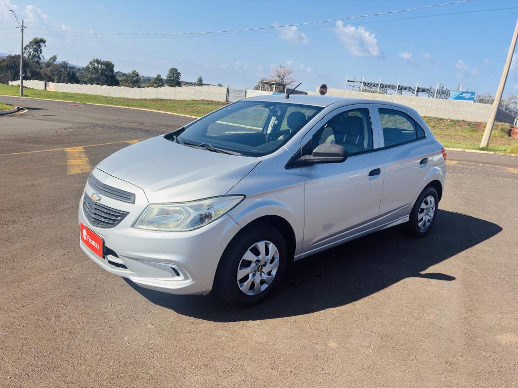 CHEVROLET Onix Hatch - Foto