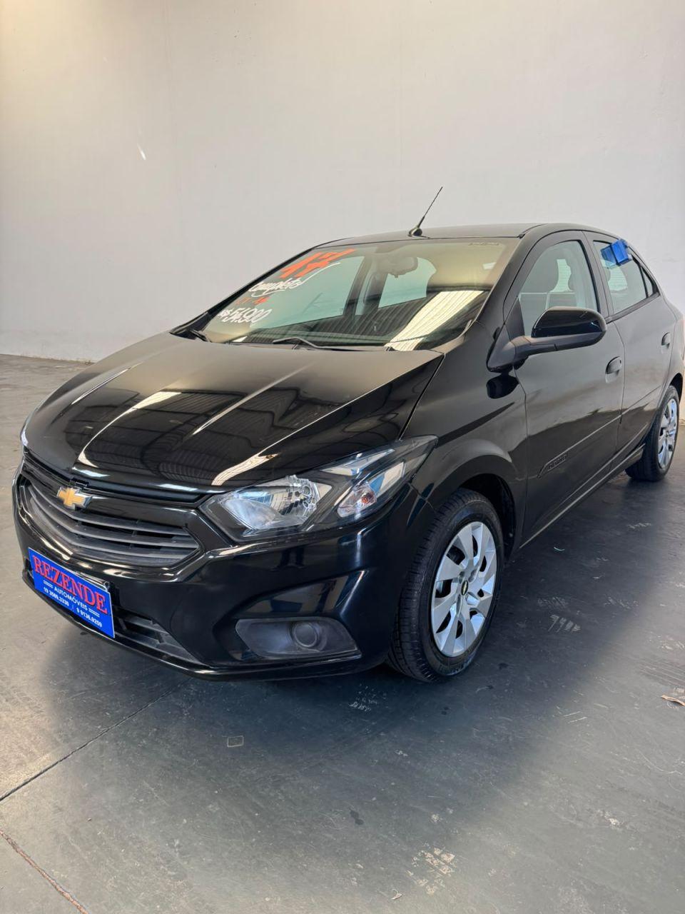 CHEVROLET Onix Hatch - Foto