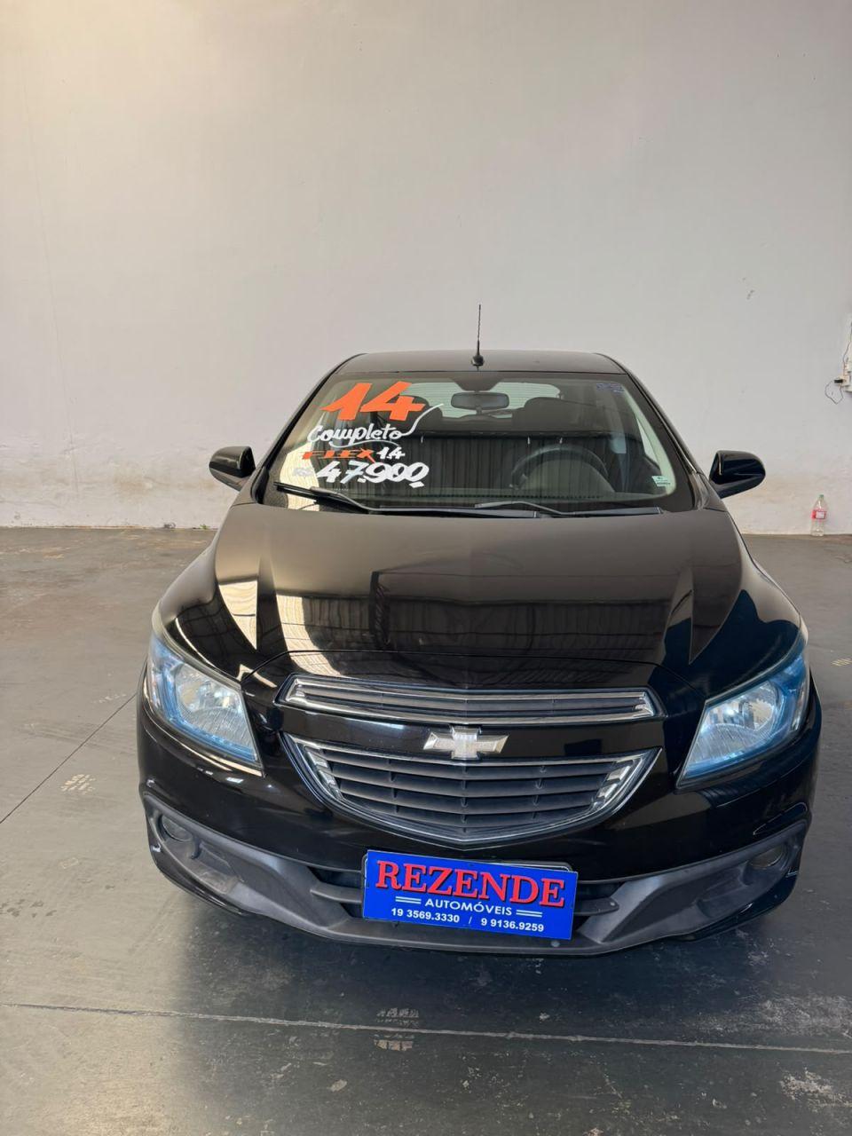 CHEVROLET Onix Hatch - Foto