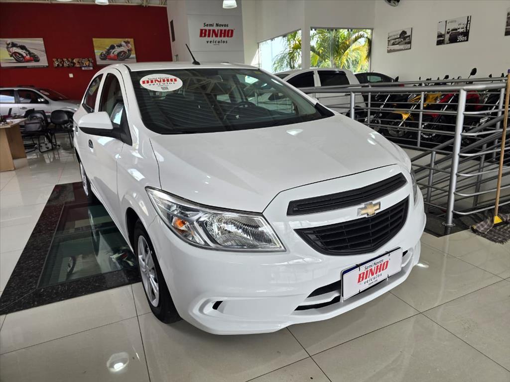 CHEVROLET Onix Hatch - Foto