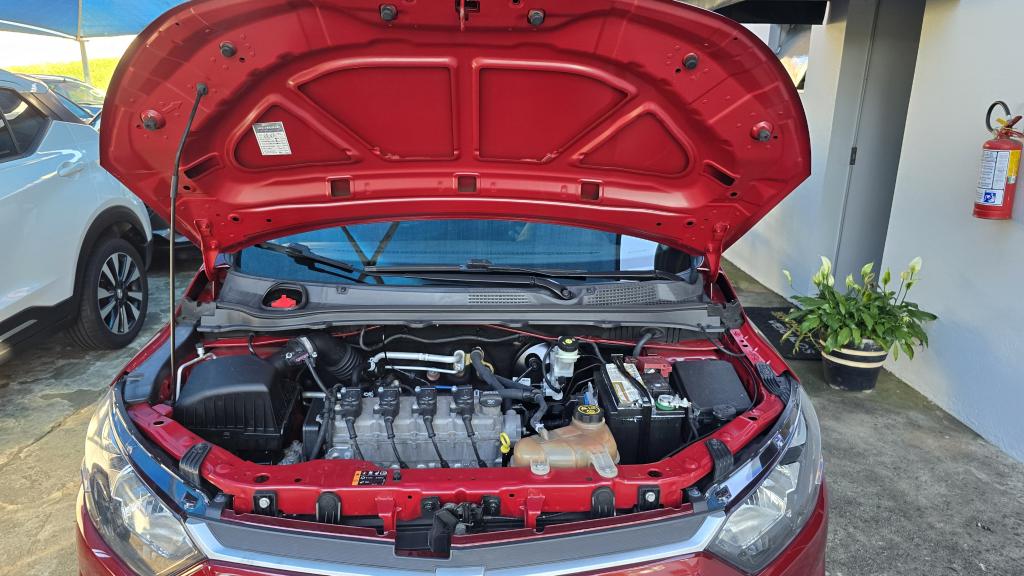 CHEVROLET Onix Hatch - Foto