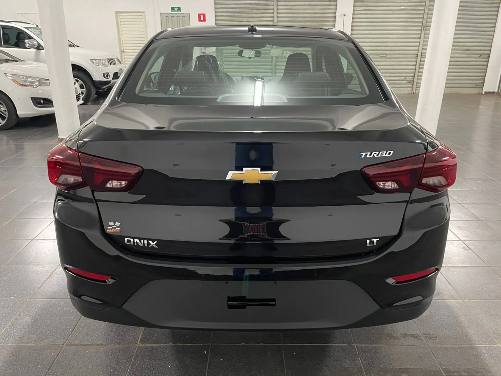 CHEVROLET Onix Sedan - Foto