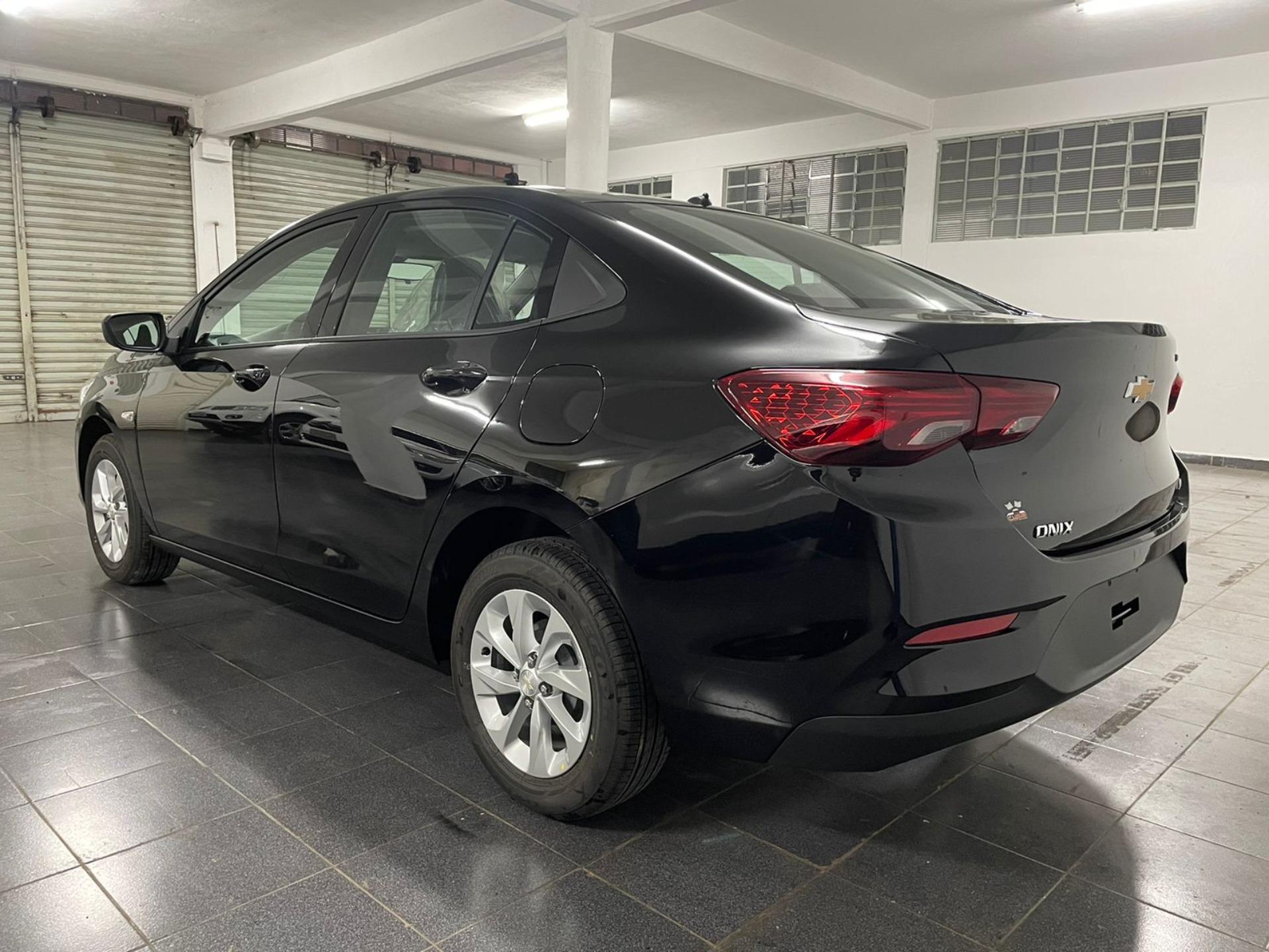 CHEVROLET Onix Sedan - Miniatura