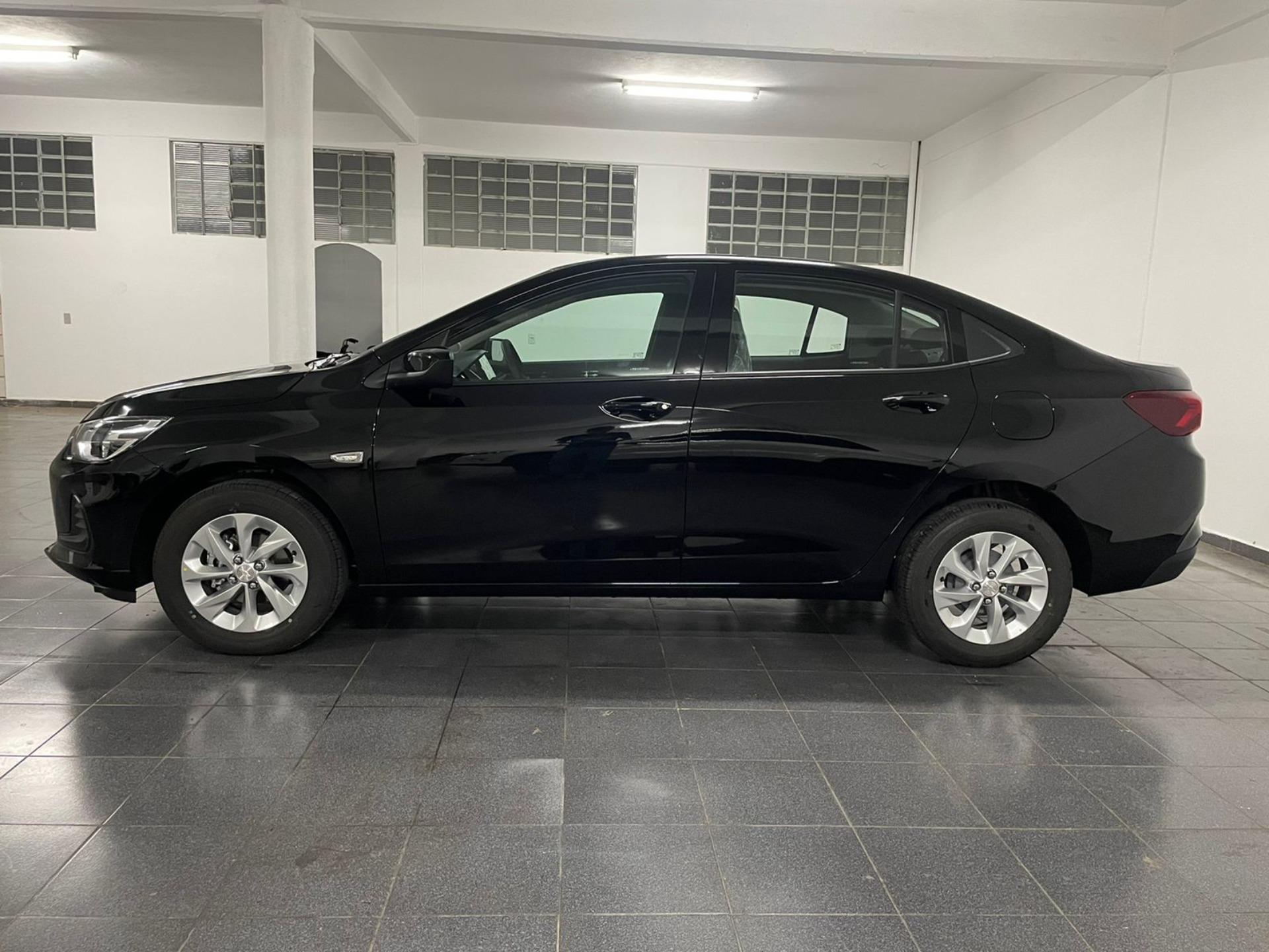 CHEVROLET Onix Sedan - Miniatura