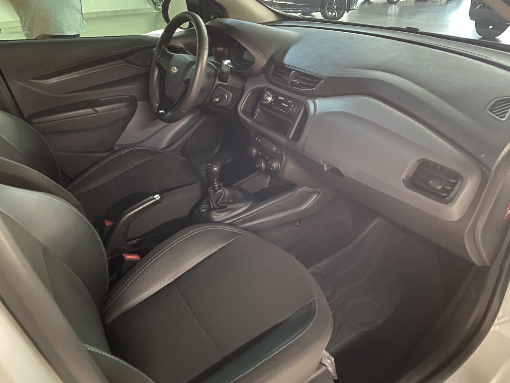 CHEVROLET Onix Sedan - Foto