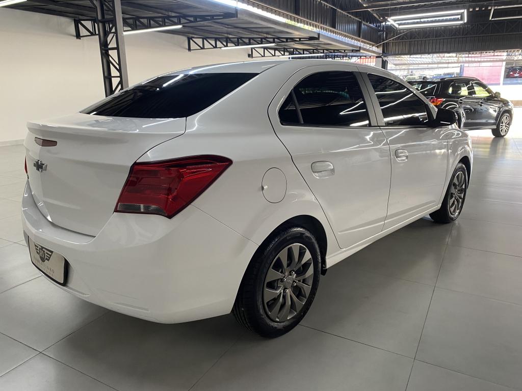 CHEVROLET Onix Sedan - Foto