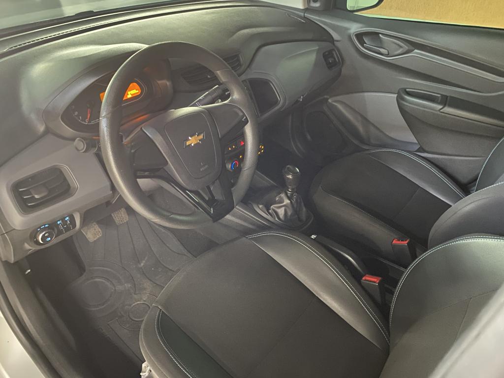 CHEVROLET Onix Sedan - Foto