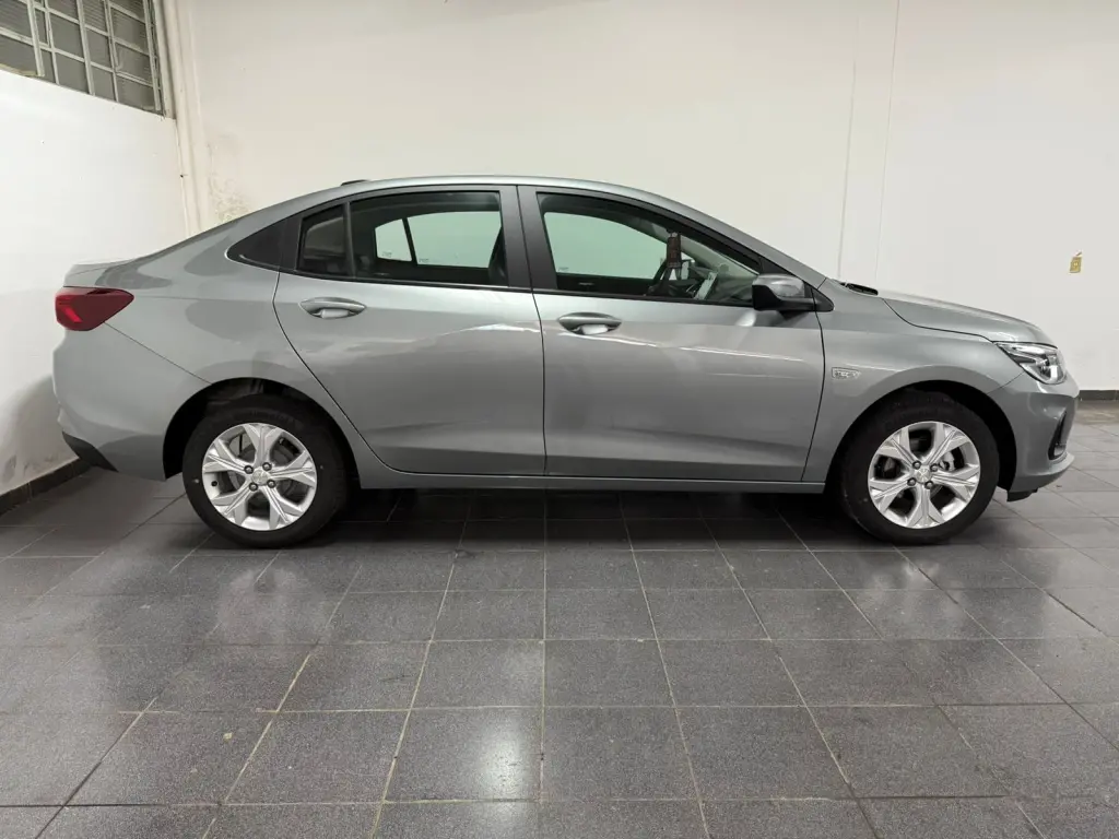 CHEVROLET Onix Sedan - Foto