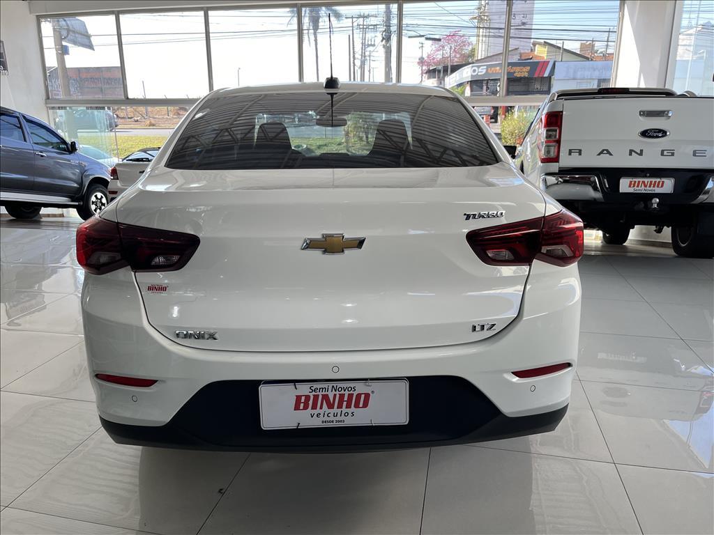 CHEVROLET Onix Sedan - Foto