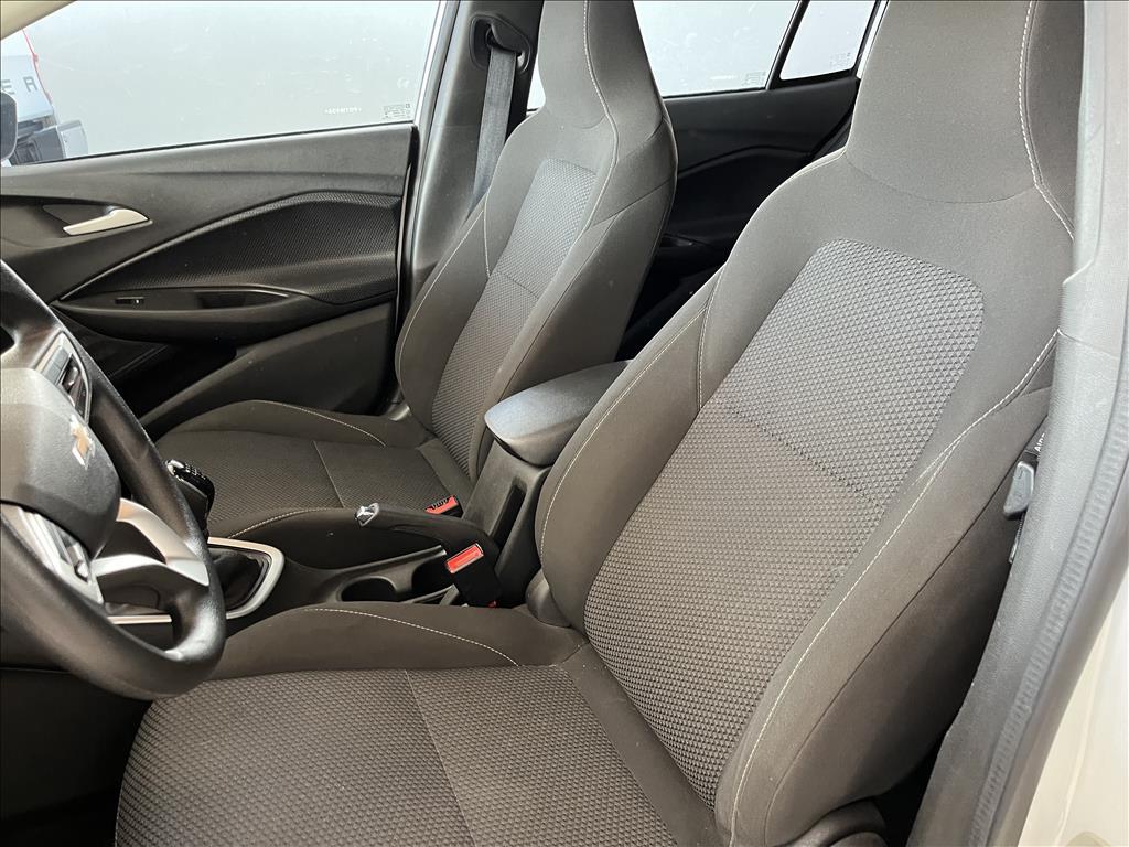CHEVROLET Onix Sedan - Foto