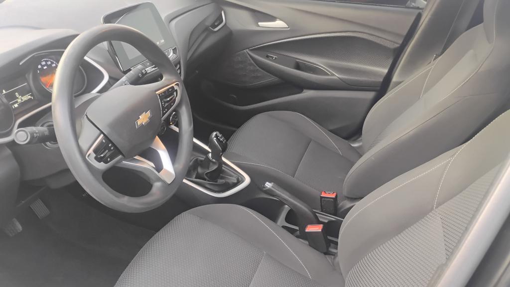 CHEVROLET Onix Sedan - Foto