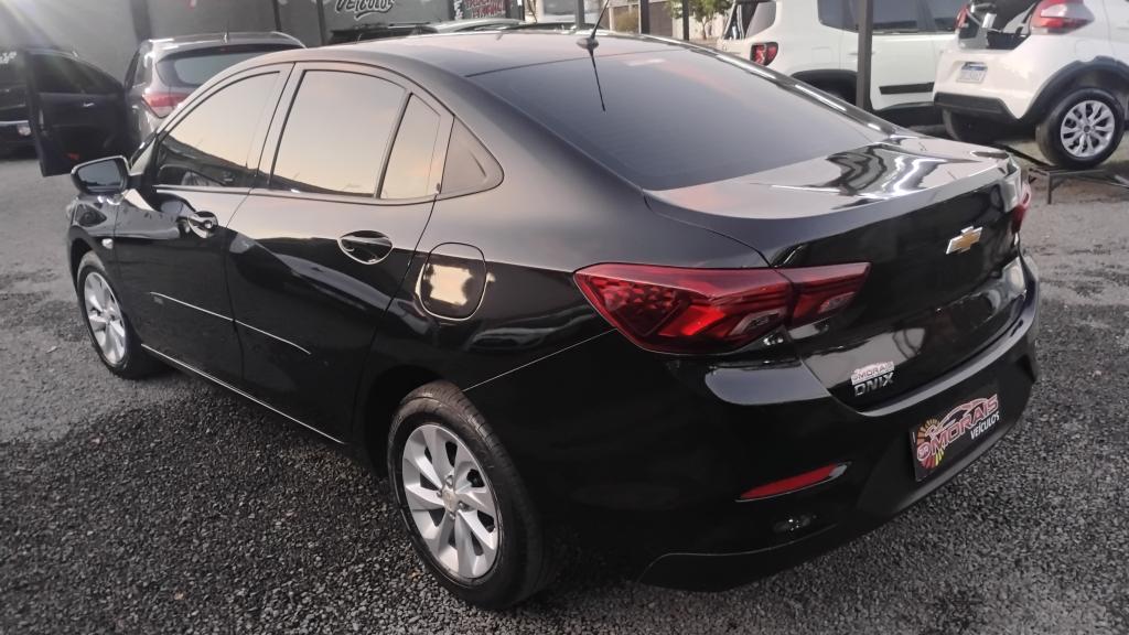 CHEVROLET Onix Sedan - Foto