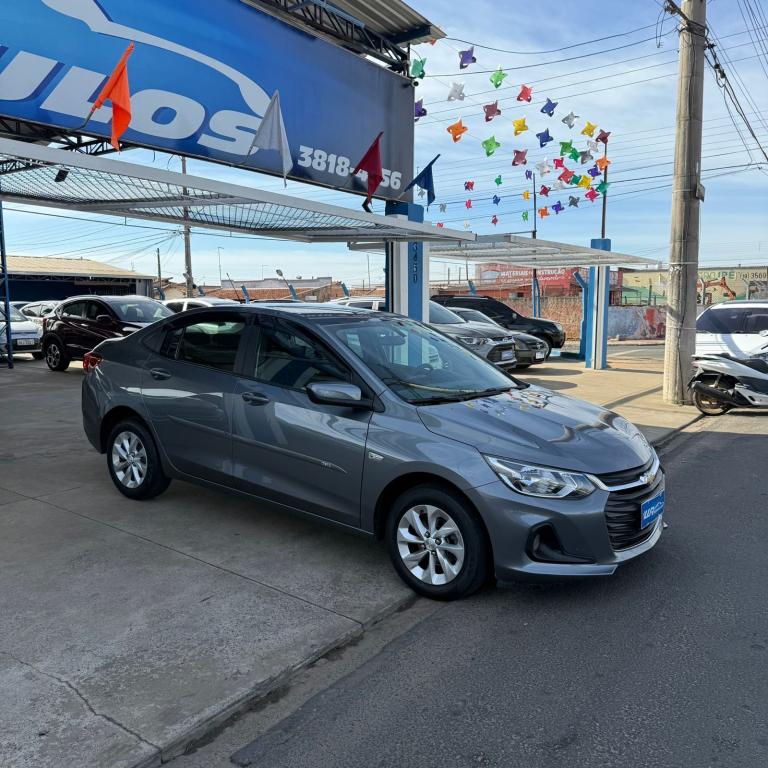 CHEVROLET Onix Sedan - Foto