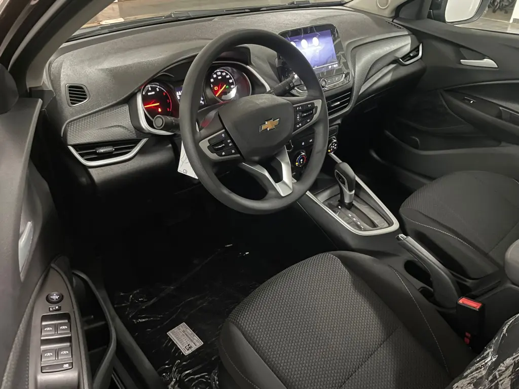 CHEVROLET Onix Sedan - Foto