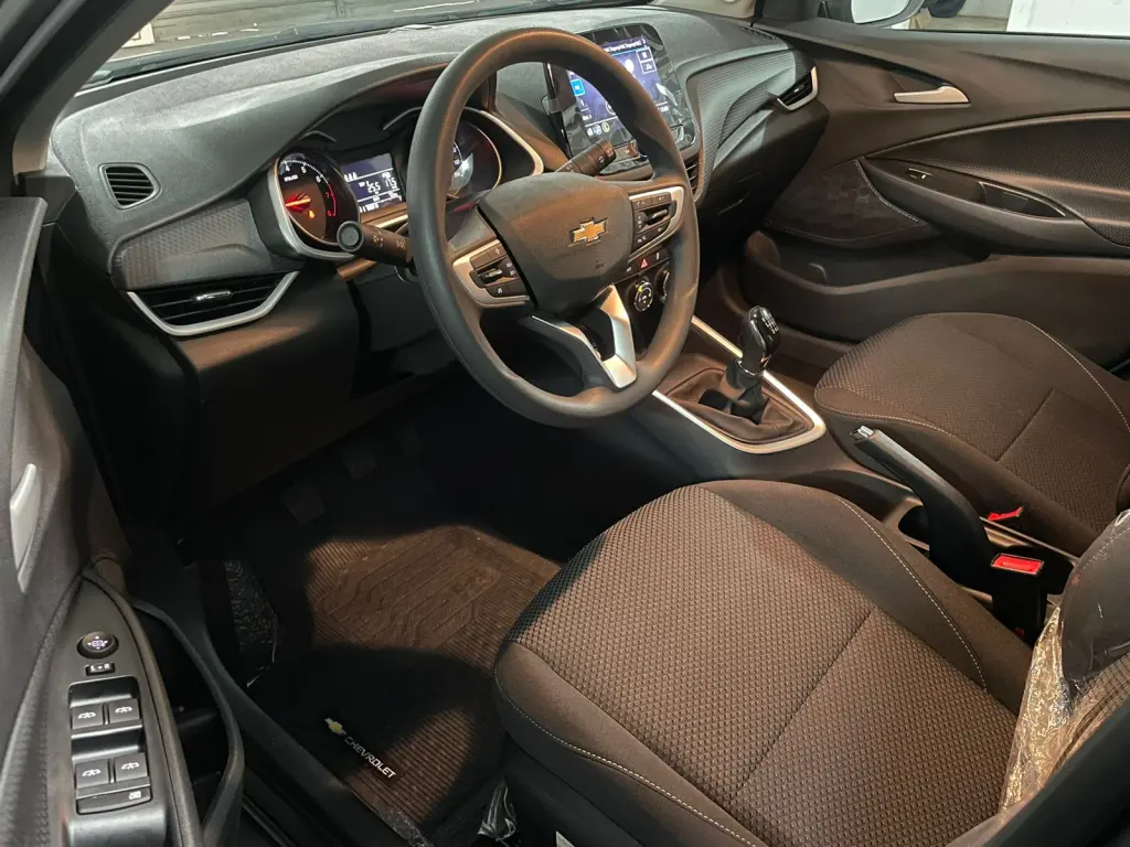 CHEVROLET Onix Sedan - Foto