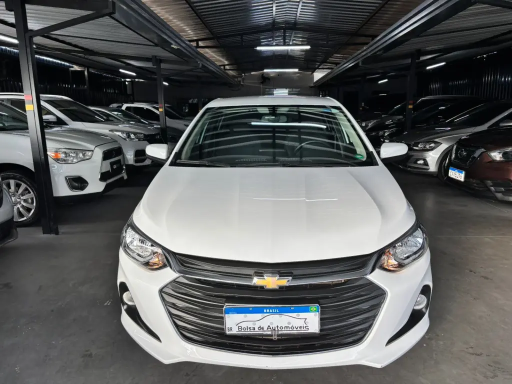 CHEVROLET Onix Sedan - Foto