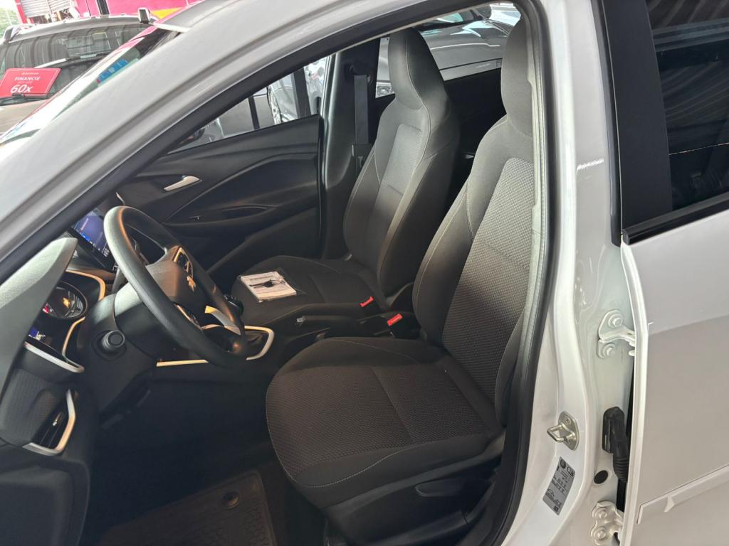 CHEVROLET Onix Sedan - Foto