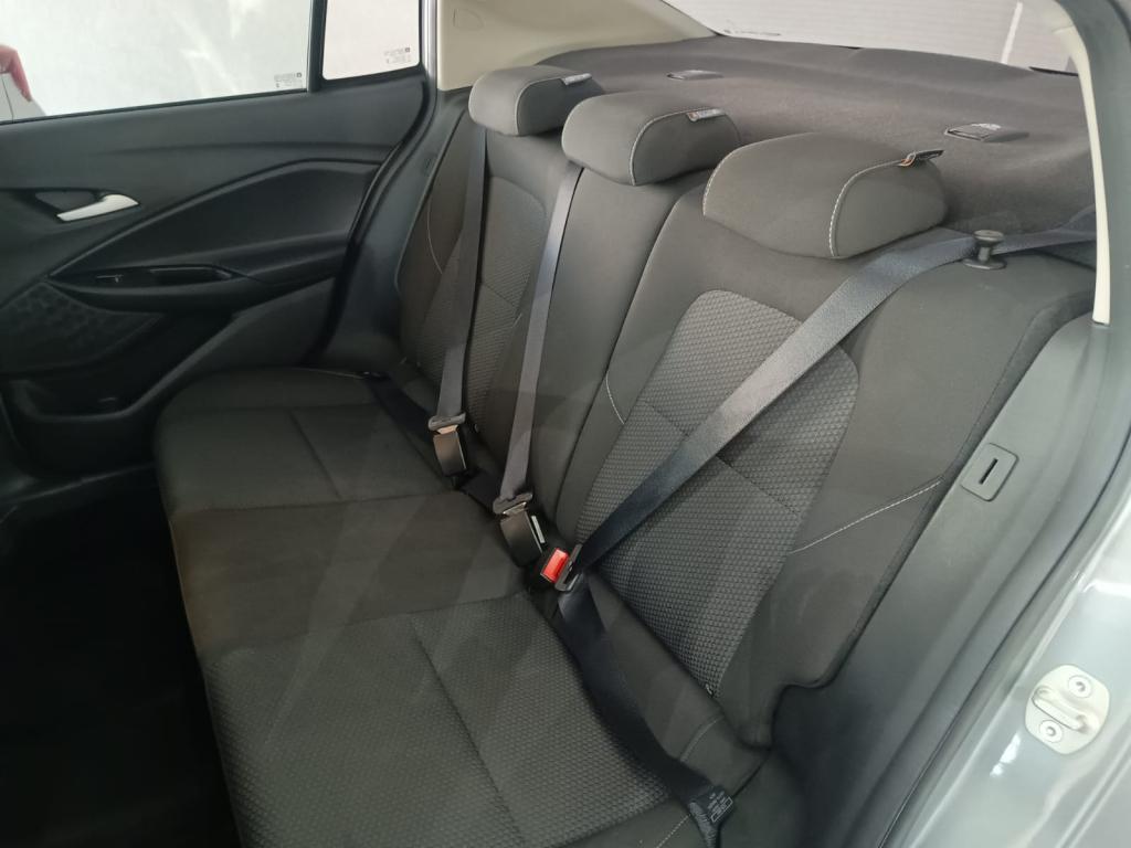 CHEVROLET Onix Sedan - Foto