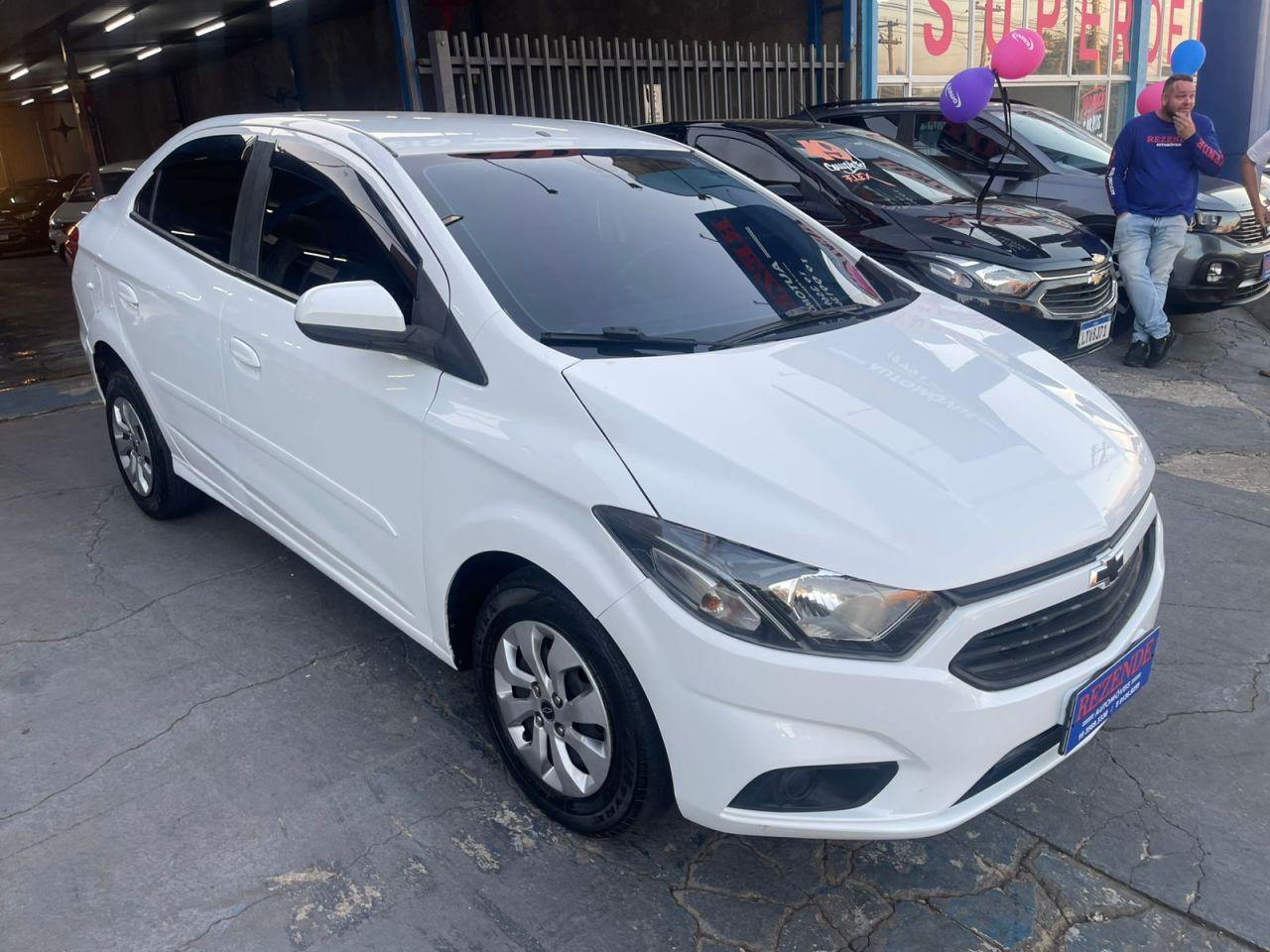 CHEVROLET Onix Sedan - Foto
