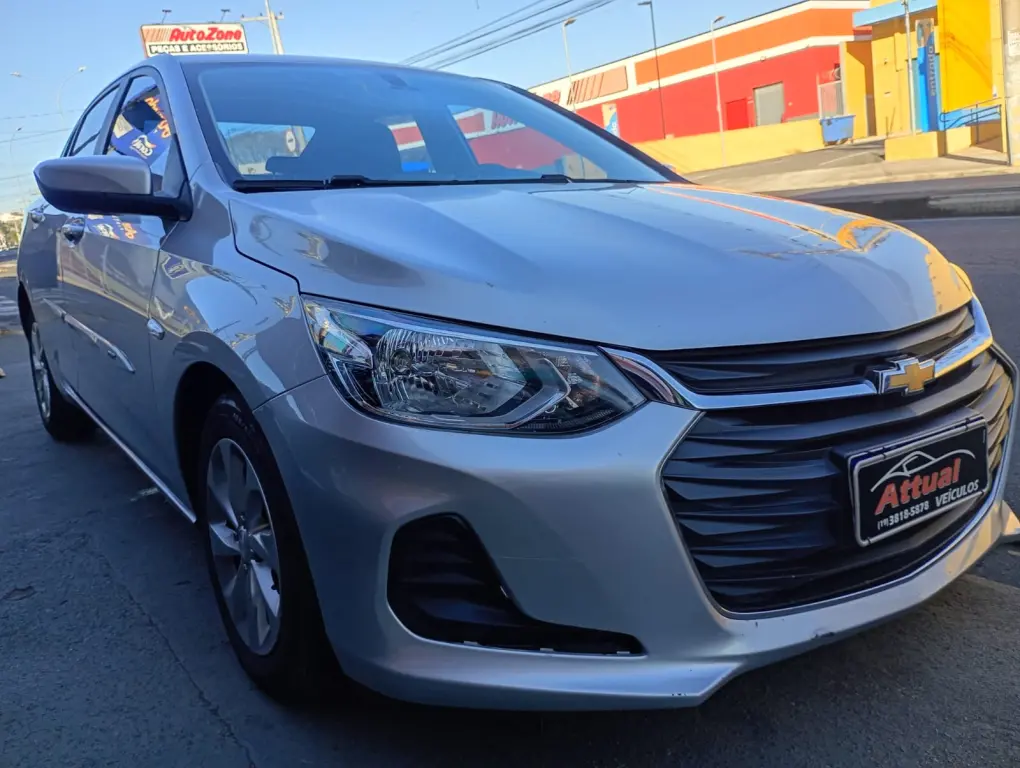 CHEVROLET Onix Sedan - Foto