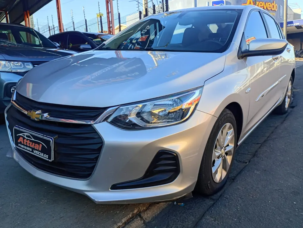 CHEVROLET Onix Sedan - Foto