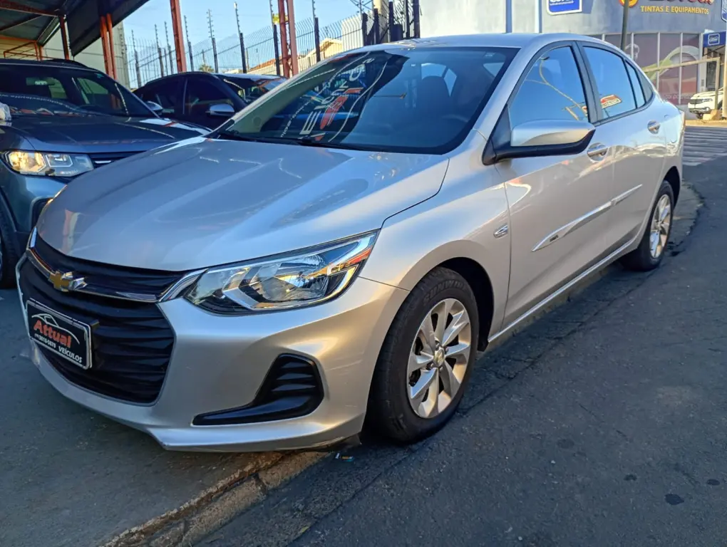 CHEVROLET Onix Sedan - Foto