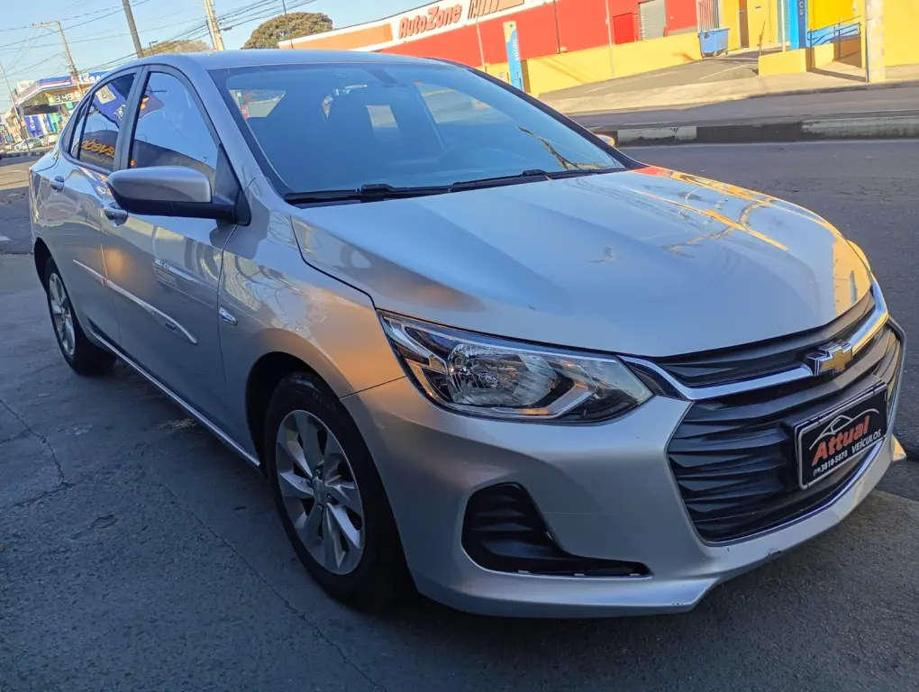 CHEVROLET Onix Sedan - Foto