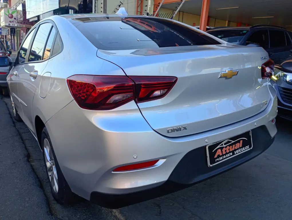 CHEVROLET Onix Sedan - Foto