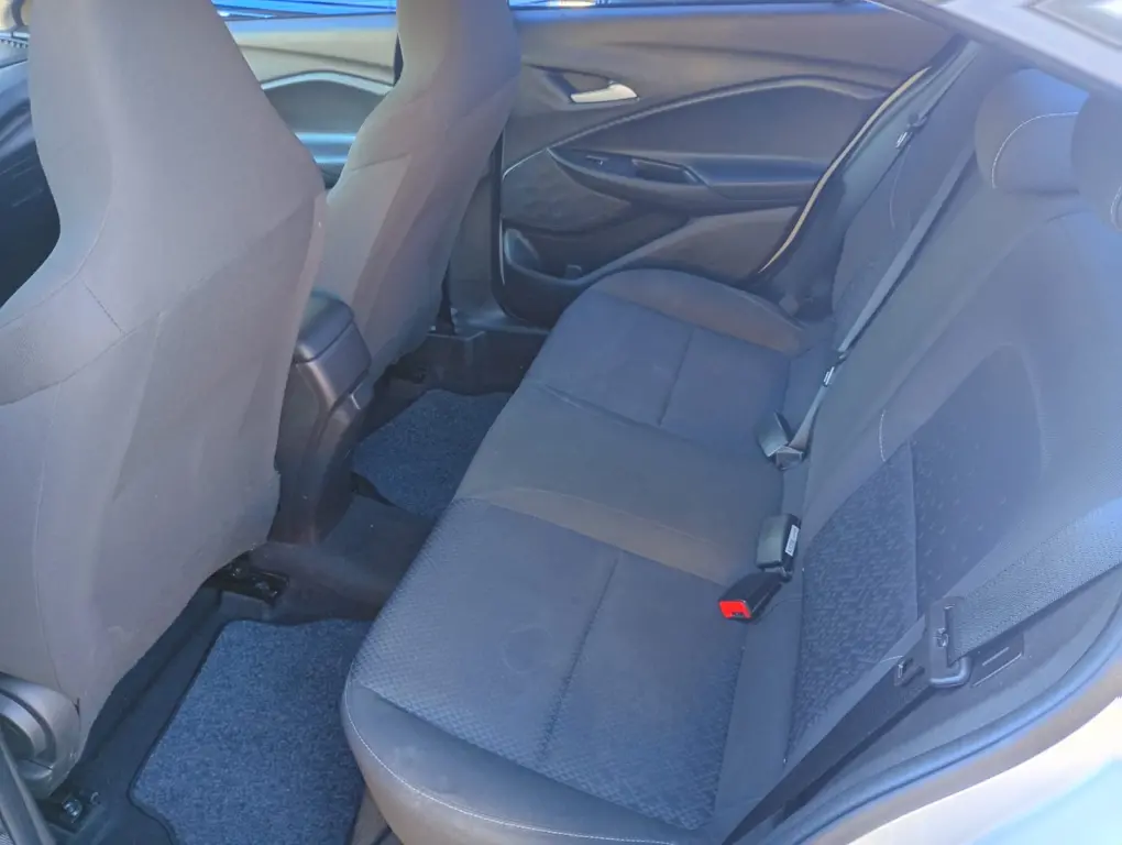 CHEVROLET Onix Sedan - Foto