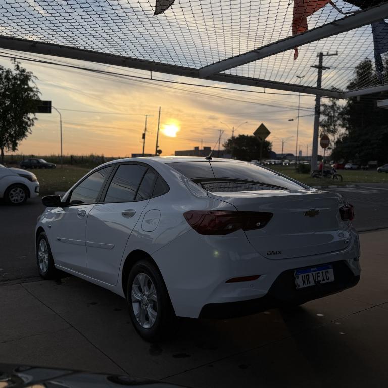 CHEVROLET Onix Sedan - Foto