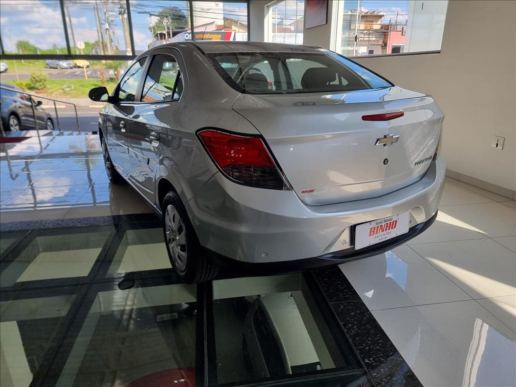 CHEVROLET Prisma - Foto