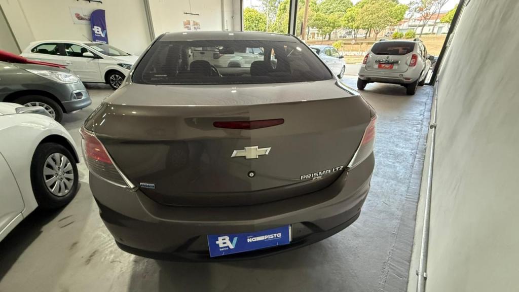 CHEVROLET Prisma - Foto