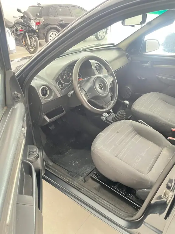 CHEVROLET Prisma - Foto