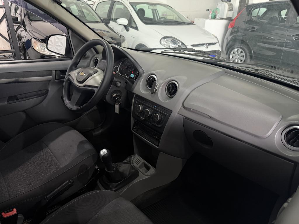 CHEVROLET Prisma - Foto