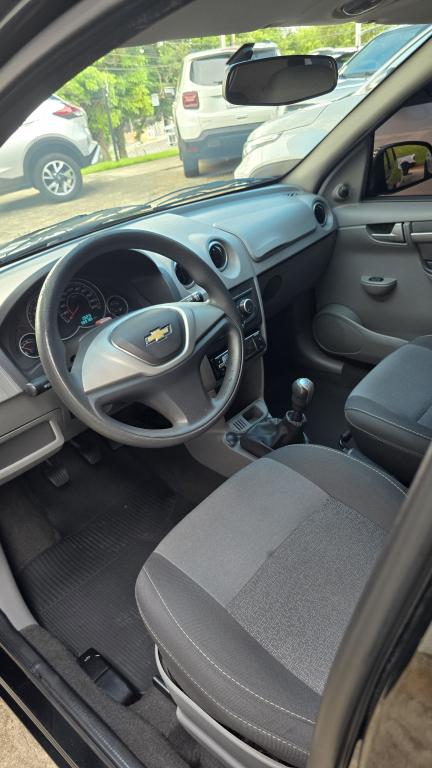 CHEVROLET Prisma - Foto