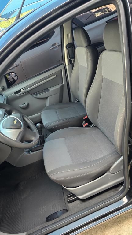 CHEVROLET Prisma - Foto