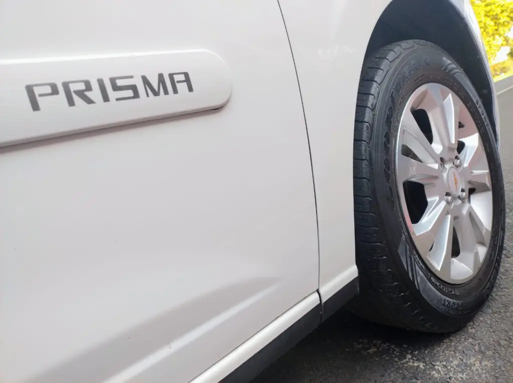 CHEVROLET Prisma - Foto