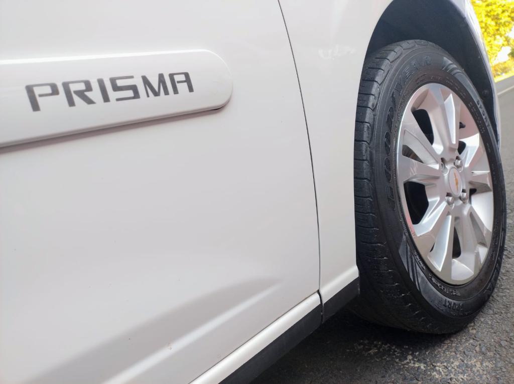 CHEVROLET Prisma - Foto