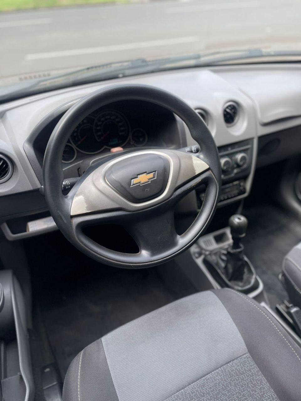 CHEVROLET Prisma - Foto