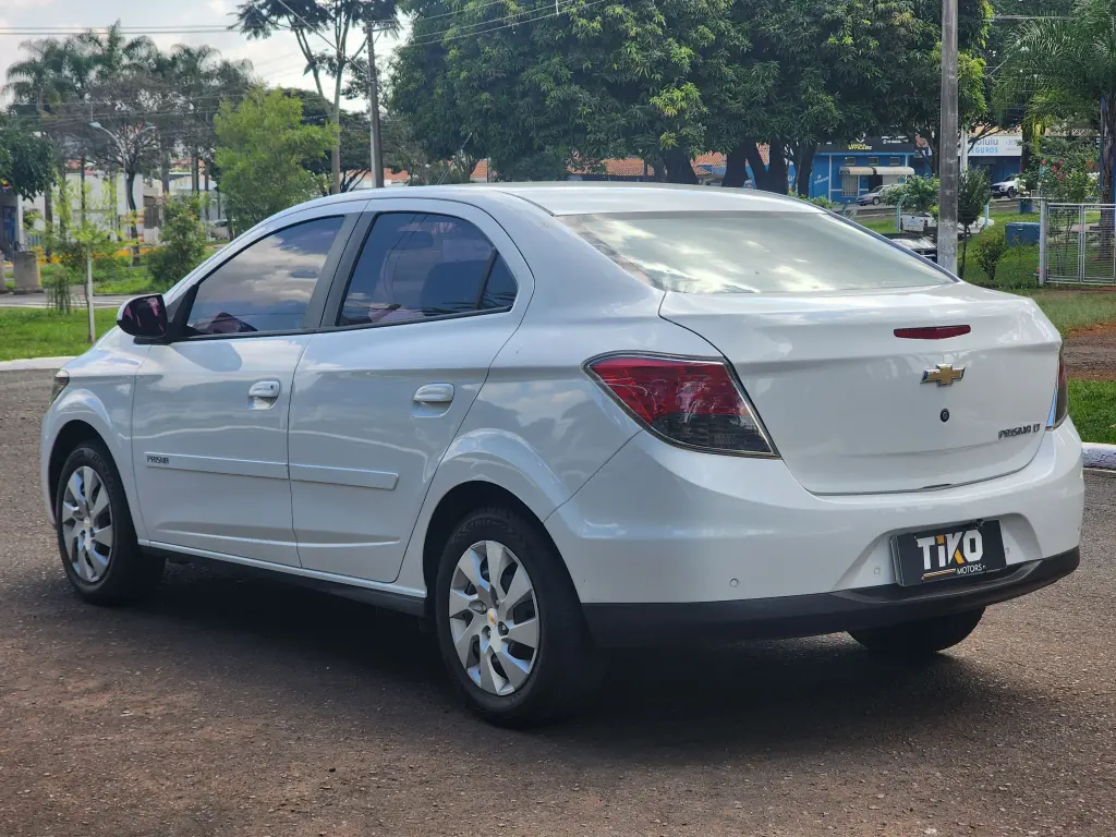 CHEVROLET Prisma - Foto
