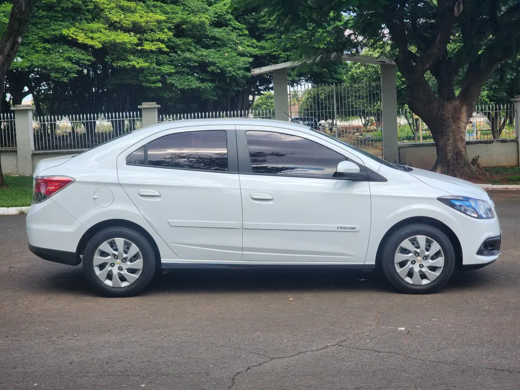 CHEVROLET Prisma - Foto