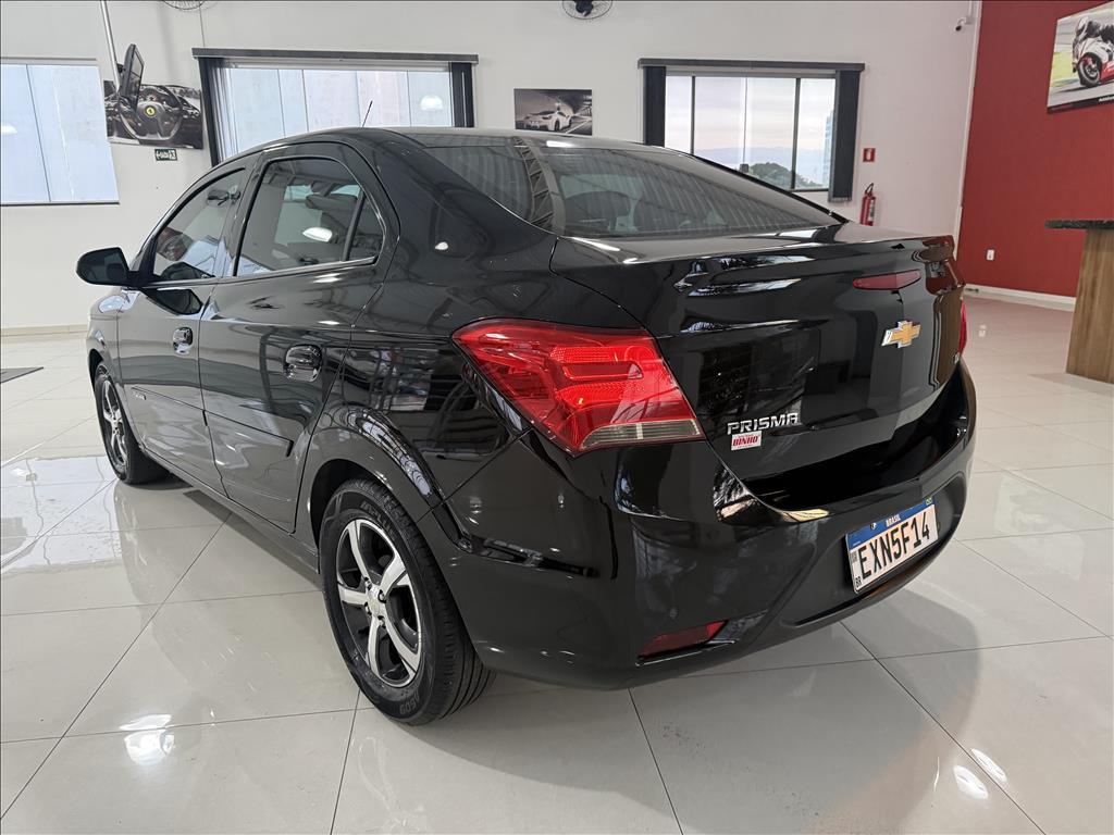 CHEVROLET Prisma - Foto