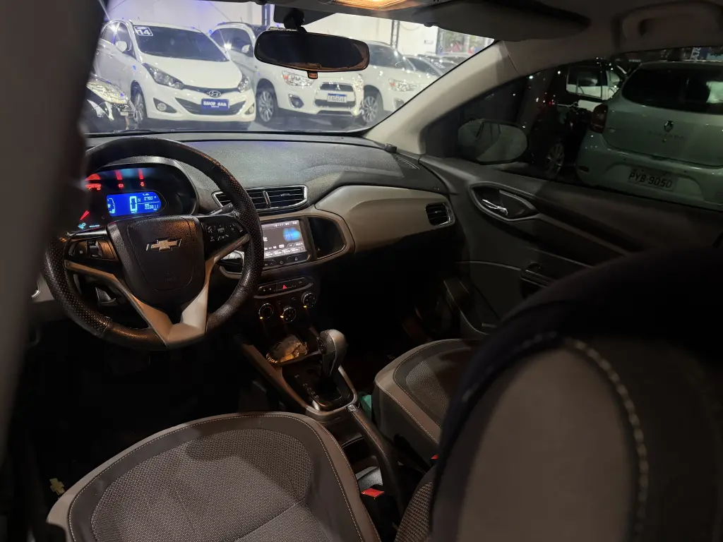 CHEVROLET Prisma - Foto