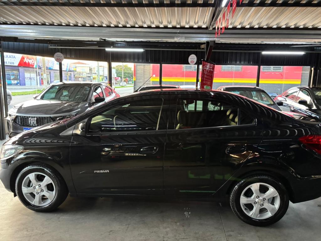 CHEVROLET Prisma - Foto